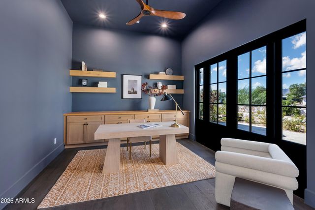 10229 N 64th Street, Paradise Valley, AZ 85253