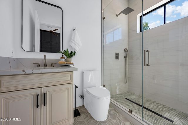 10229 N 64th Street, Paradise Valley, AZ 85253