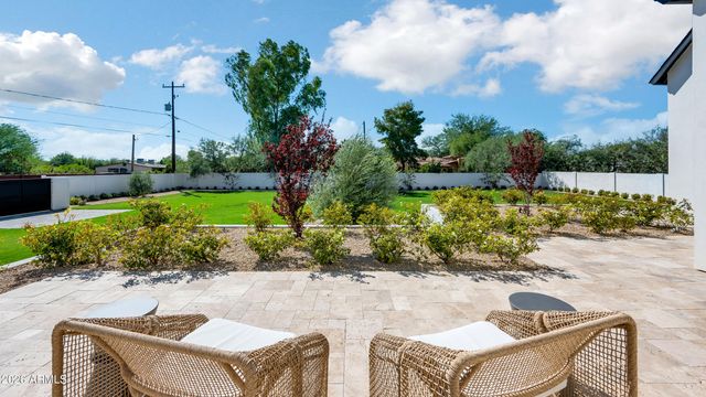 10229 N 64th Street, Paradise Valley, AZ 85253