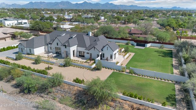 10229 N 64th Street, Paradise Valley, AZ 85253