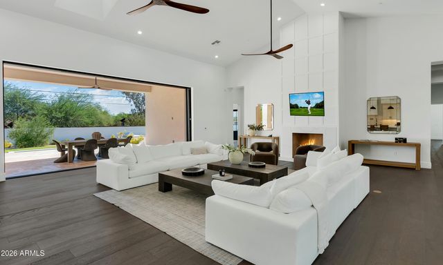 10229 N 64th Street, Paradise Valley, AZ 85253