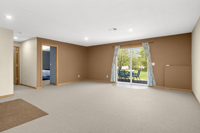 1214 Leo Lane, Buffalo, MN 55313