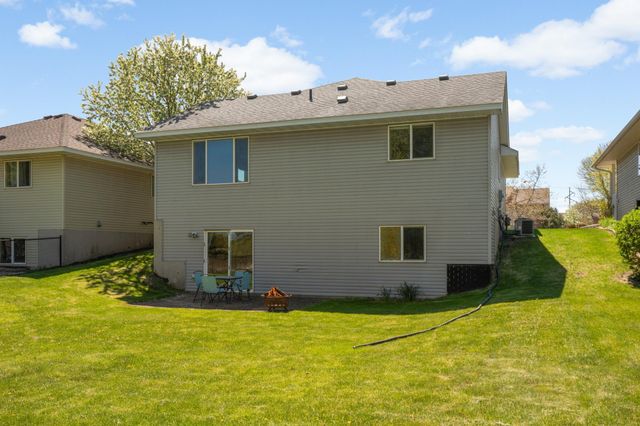 1214 Leo Lane, Buffalo, MN 55313