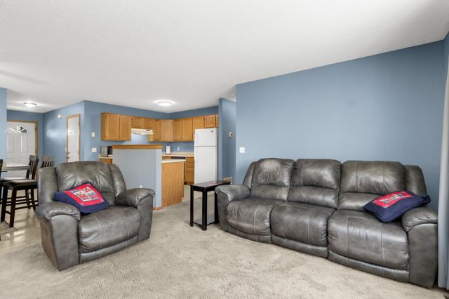 1214 Leo Lane, Buffalo, MN 55313