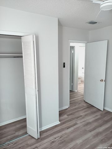 7526 Valley Oak, Live Oak, TX 78233