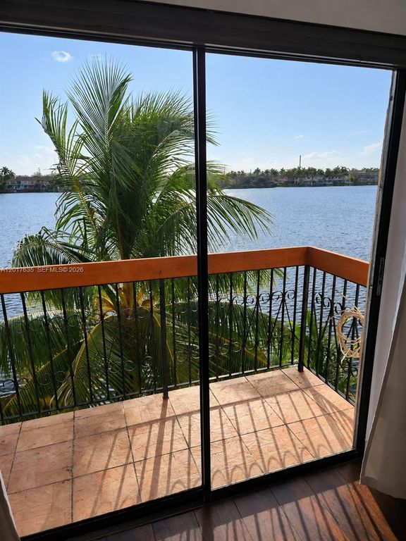 5650 W 26th Court 207, Hialeah, FL 33016