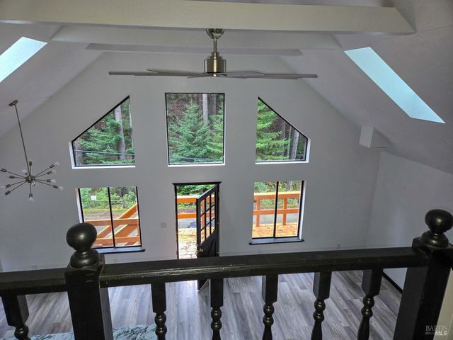 1946 Lupine Way, Willits, CA 95490