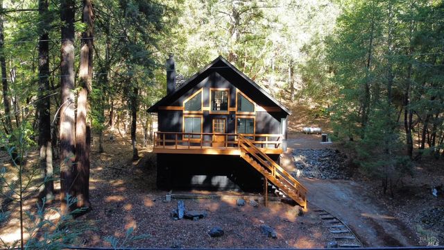 1946 Lupine Way, Willits, CA 95490