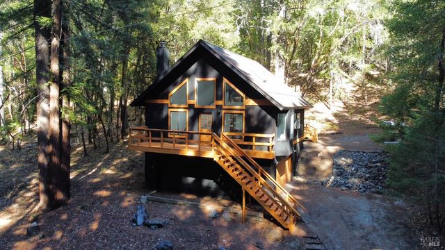 1946 Lupine Way, Willits, CA 95490
