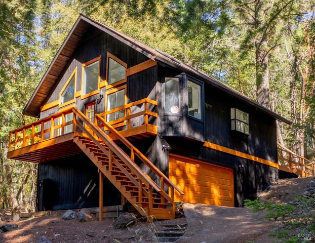 1946 Lupine Way, Willits, CA 95490