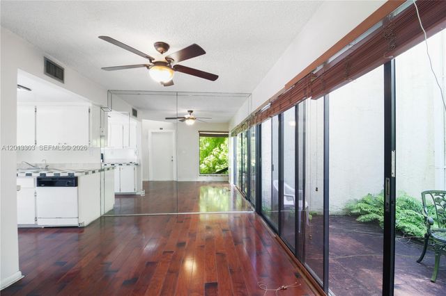 3044 SW 27th Ave 9, Miami, FL 33133