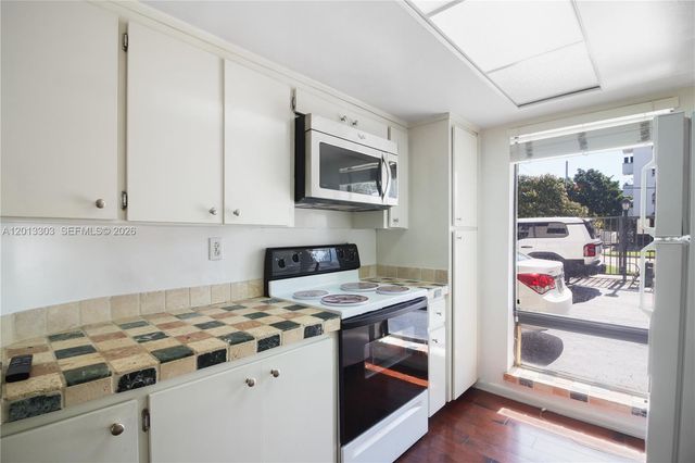 3044 SW 27th Ave 9, Miami, FL 33133
