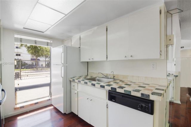 3044 SW 27th Ave 9, Miami, FL 33133