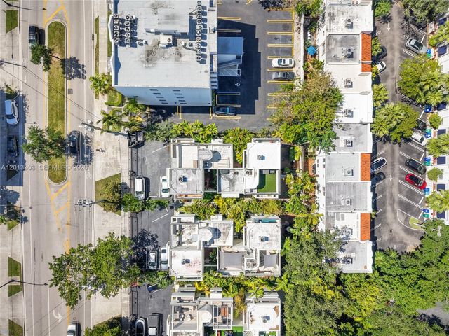 3044 SW 27th Ave 9, Miami, FL 33133