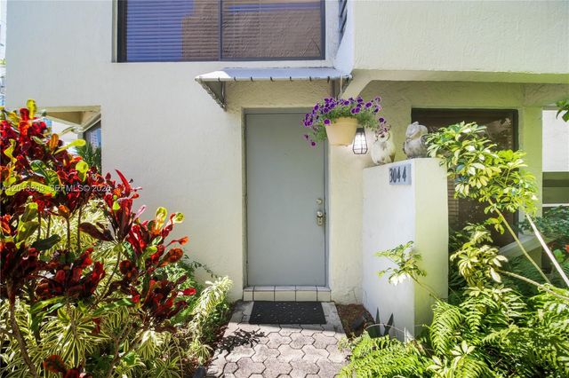 3044 SW 27th Ave 9, Miami, FL 33133