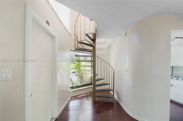 3044 SW 27th Ave 9, Miami, FL 33133