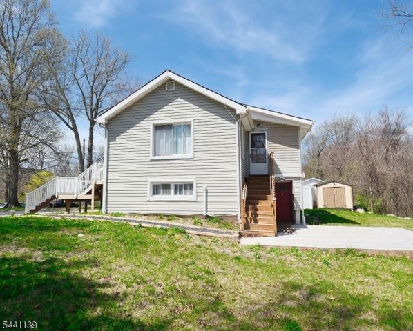54 Tintle Ave, West Milford Twp., NJ 07480