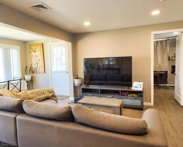 54 Tintle Ave, West Milford Twp., NJ 07480