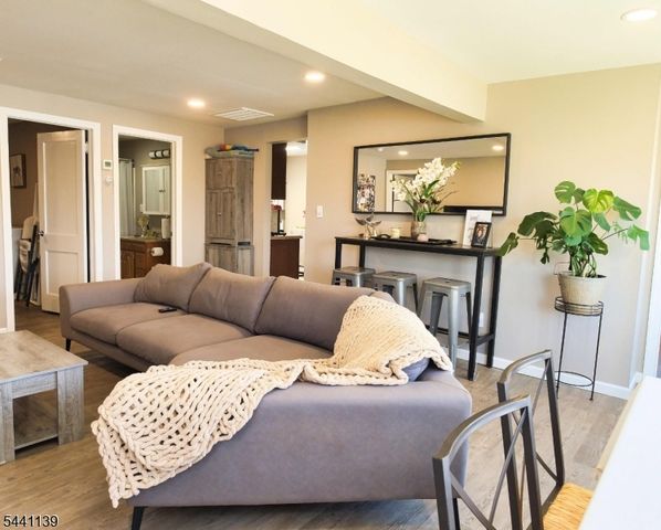 54 Tintle Ave, West Milford Twp., NJ 07480