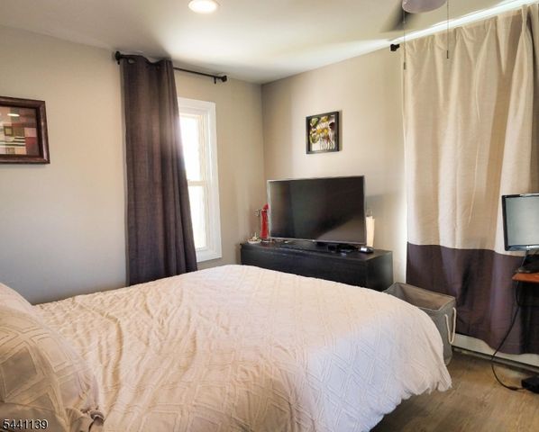 54 Tintle Ave, West Milford Twp., NJ 07480