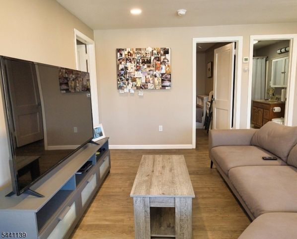 54 Tintle Ave, West Milford Twp., NJ 07480