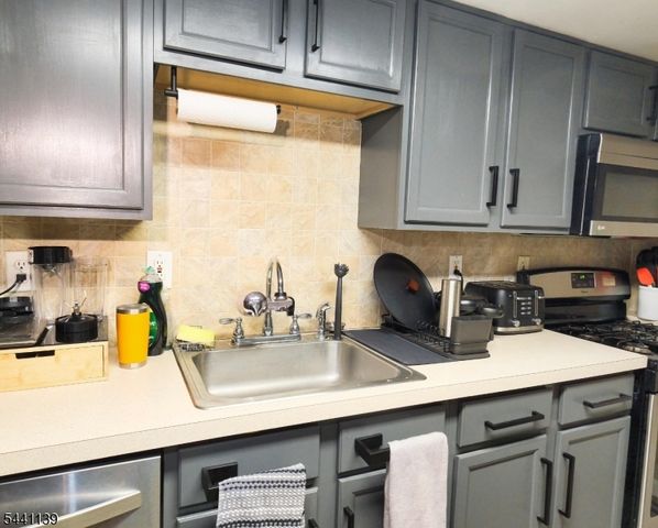 54 Tintle Ave, West Milford Twp., NJ 07480