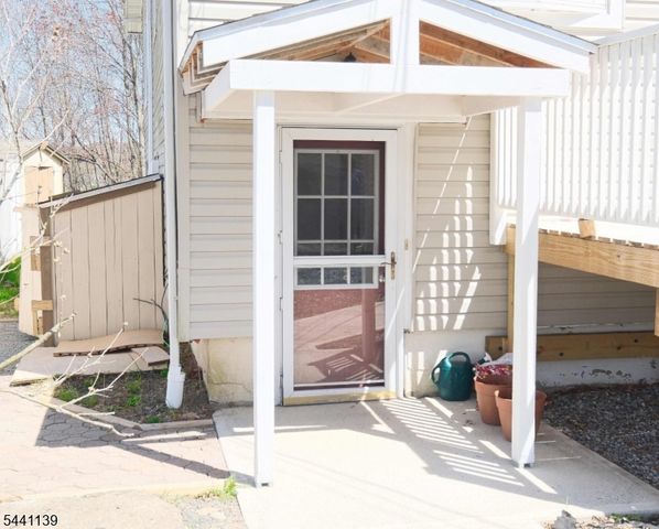 54 Tintle Ave, West Milford Twp., NJ 07480