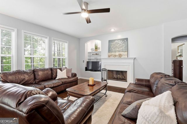 62 Greenview Drive, Newnan, GA 30265