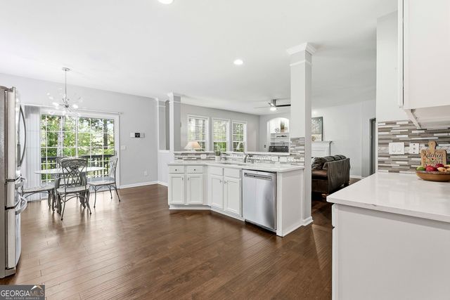 62 Greenview Drive, Newnan, GA 30265