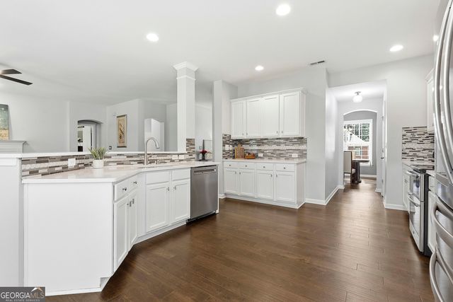 62 Greenview Drive, Newnan, GA 30265