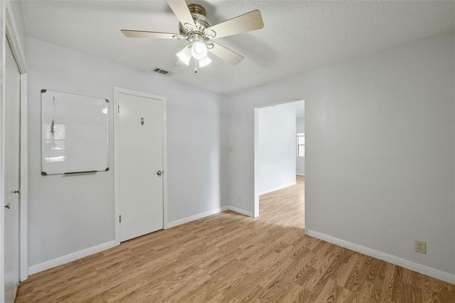 9226 Jollyville RD 221, Austin, TX 78759