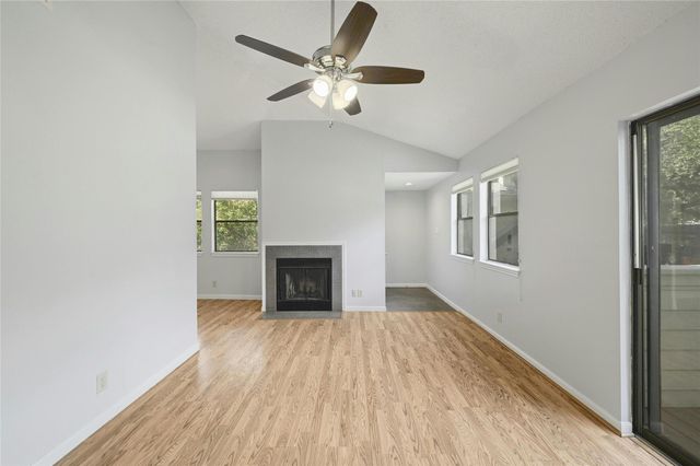 9226 Jollyville RD 221, Austin, TX 78759