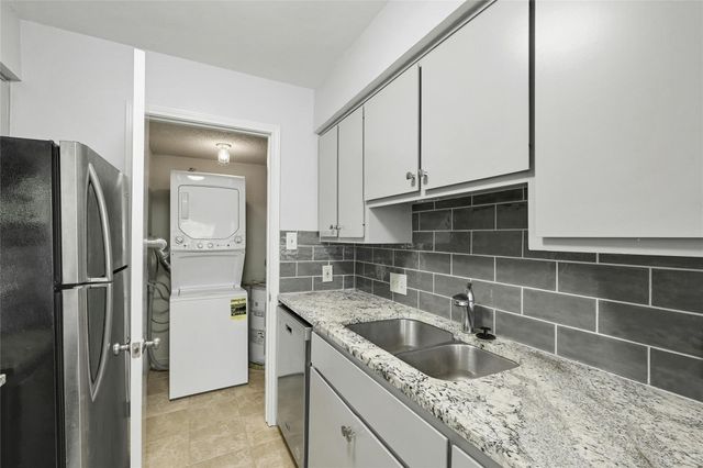 9226 Jollyville RD 221, Austin, TX 78759