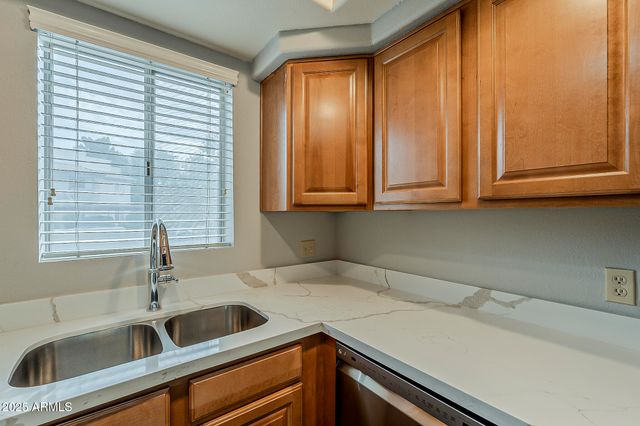 1825 W RAY Road W 1054, Chandler, AZ 85224