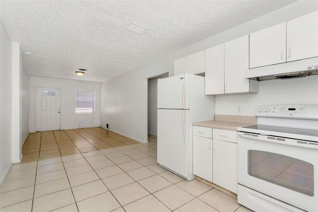 810 21ST AVENUE W, Bradenton, FL 34205