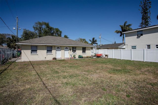 810 21ST AVENUE W, Bradenton, FL 34205