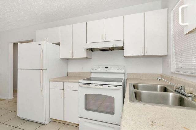 810 21ST AVENUE W, Bradenton, FL 34205