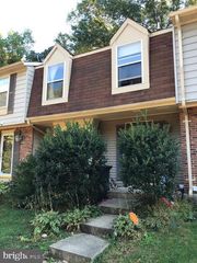 16198 HENDERSON LN, Dumfries, VA 22025