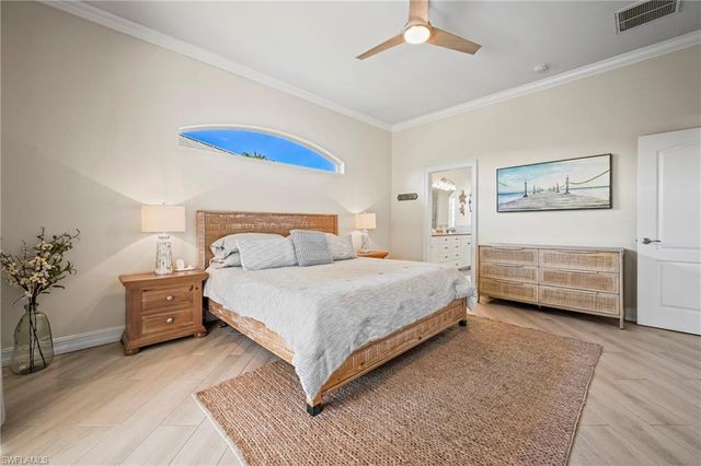 10630 Woodchuck LN, Bonita Springs, FL 34135