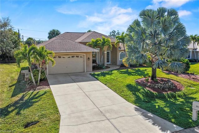 10630 Woodchuck LN, Bonita Springs, FL 34135