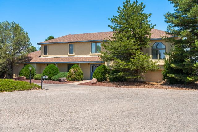 607 Willowbrook Lane, Belen, NM 87002