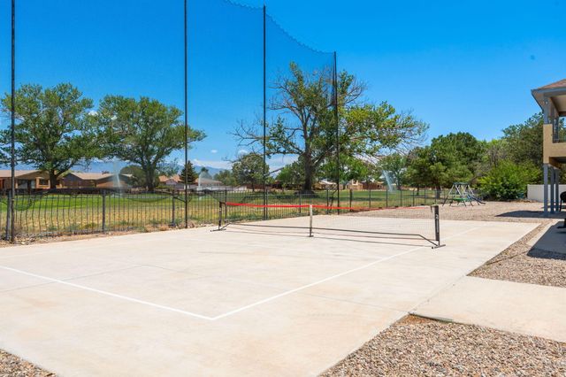607 Willowbrook Lane, Belen, NM 87002