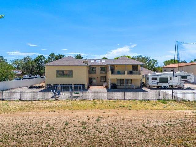 607 Willowbrook Lane, Belen, NM 87002