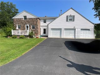 7 Clearview Avenue, Parma, NY 14468