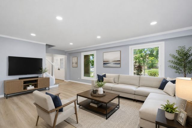 1623 W Bray Court, Arlington Heights, IL 60005