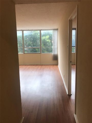 1800 LAVACA ST 310, Austin, TX 78701