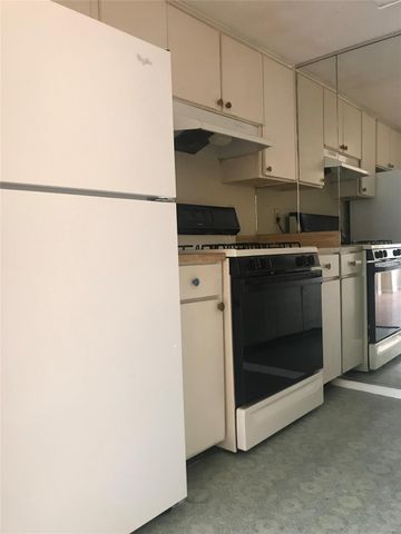 1800 LAVACA ST 310, Austin, TX 78701