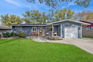 1048 E 8th Street, Lockport, IL 60441