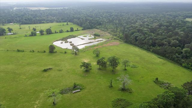 2760 Stringtown Road, Shepherd, TX 77371