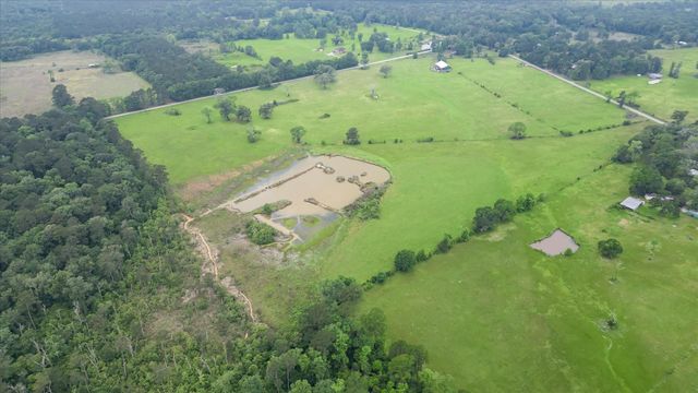2760 Stringtown Road, Shepherd, TX 77371